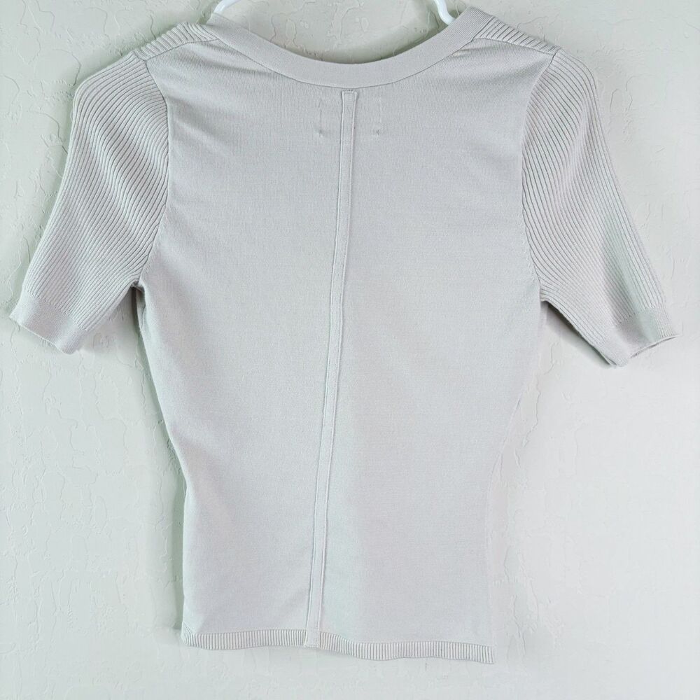 Grey Ven Graham Ribbed Top - Picture 4 of 4